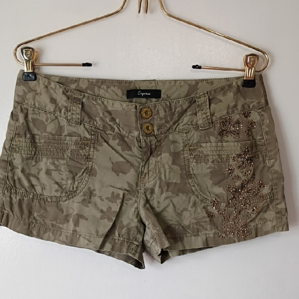 Express Olive Floral Cargo  Shorts Embroidered Rhinestones bedazzled size 2 Y2K